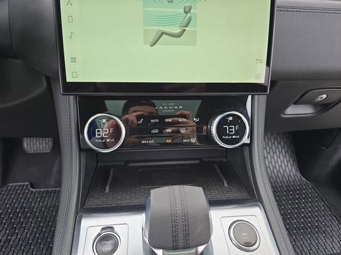 Used 2021 Jaguar F-PACE S image 21