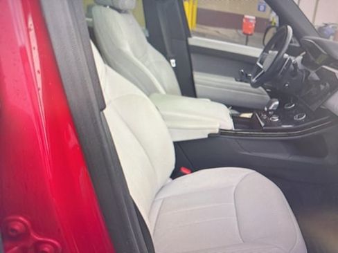 Used 2023 Land Rover Range Rover Sport SE image 13