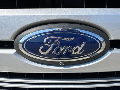 Certified 2019 Ford F150 Lariat w/ Equipment Group 502A Luxury AWD/4WD image 13