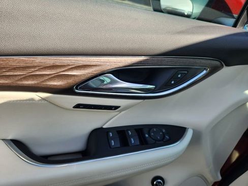 Used 2023 Buick Envision Avenir AWD/4WD image 9