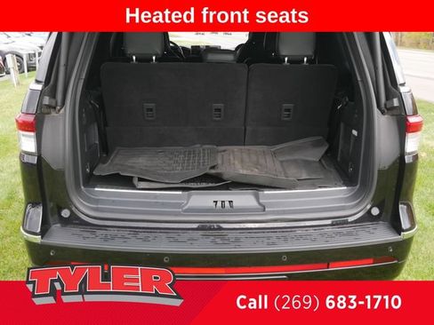 Used 2022 Lincoln Navigator Reserve AWD/4WD image 16