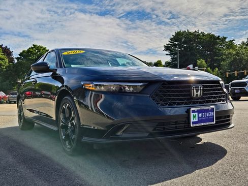 Used 2025 Honda Accord SE image 8
