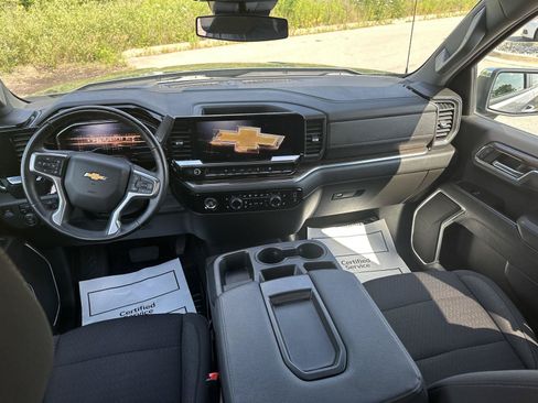 Used 2024 Chevrolet Silverado 1500 LT AWD/4WD image 17