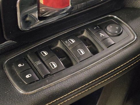 Used 2013 RAM 1500 Laramie image 27