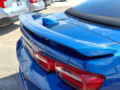 Used 2023 Chevrolet Camaro LT w/ Technology Package RWD image 14
