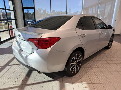 Used 2017 Toyota Corolla SE image 5