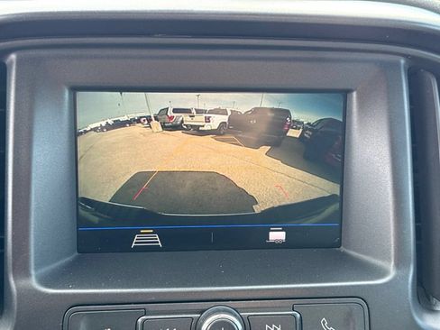 Used 2022 Chevrolet Colorado W/T w/ WT Convenience Package RWD image 12