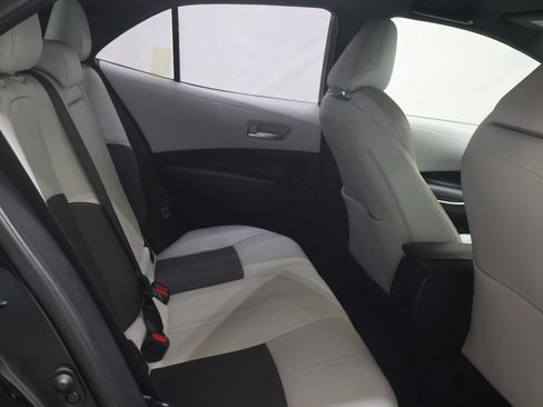 Used 2019 Toyota Corolla XSE FWD image 12