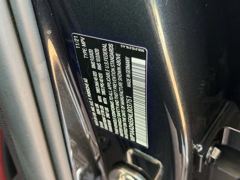 Used 2022 Porsche Macan AWD/4WD image 16
