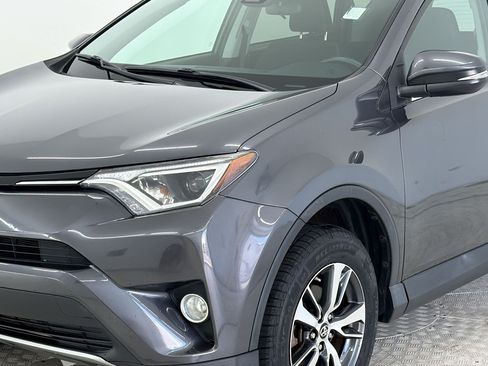 Used 2018 Toyota RAV4 XLE w/ Plus Extra Value Package AWD/4WD image 18