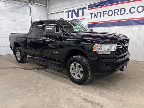 Used 2024 RAM 2500 Big Horn w/ Sport Appearance Package image 2