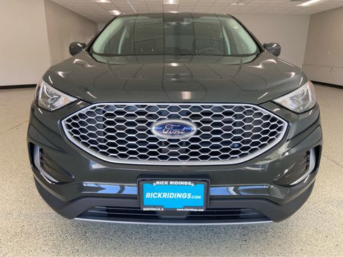 Used 2024 Ford Edge SEL image 3