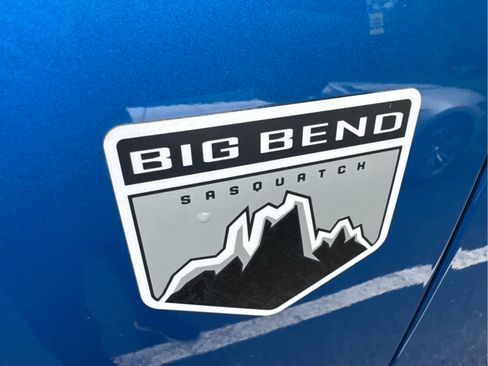 Used 2022 Ford Bronco Big Bend w/ Sasquatch Package AWD/4WD image 3
