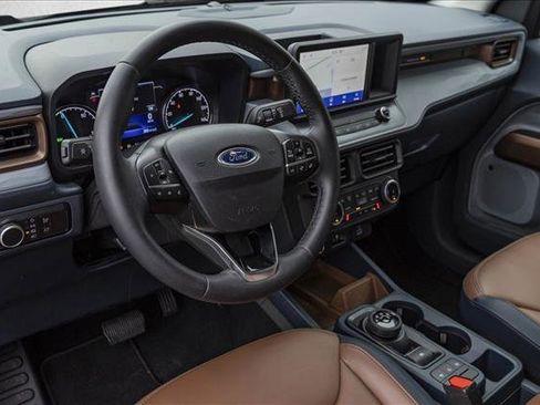 Used 2023 Ford Maverick Lariat w/ Lariat Luxury Package image 10