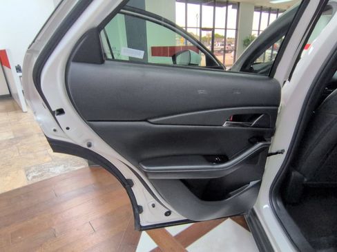 Used 2025 MAZDA CX-30 AWD 2.5 S w/ Preferred Package image 24
