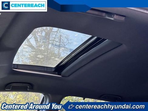 Used 2022 Honda Pilot TrailSport image 19