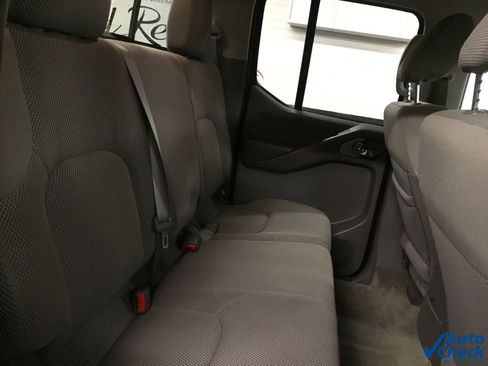 Used 2017 Nissan Frontier SV image 32