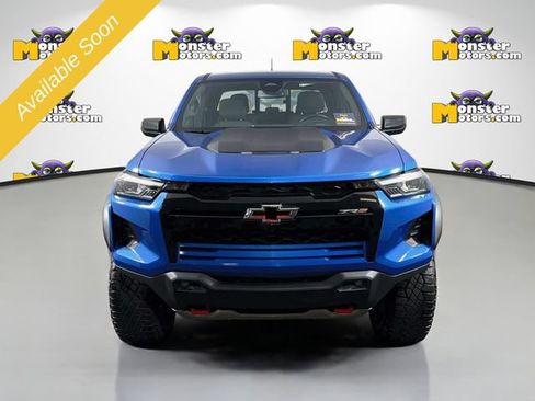 Used 2024 Chevrolet Colorado ZR2 w/ ZR2 Convenience Package III AWD/4WD image 2