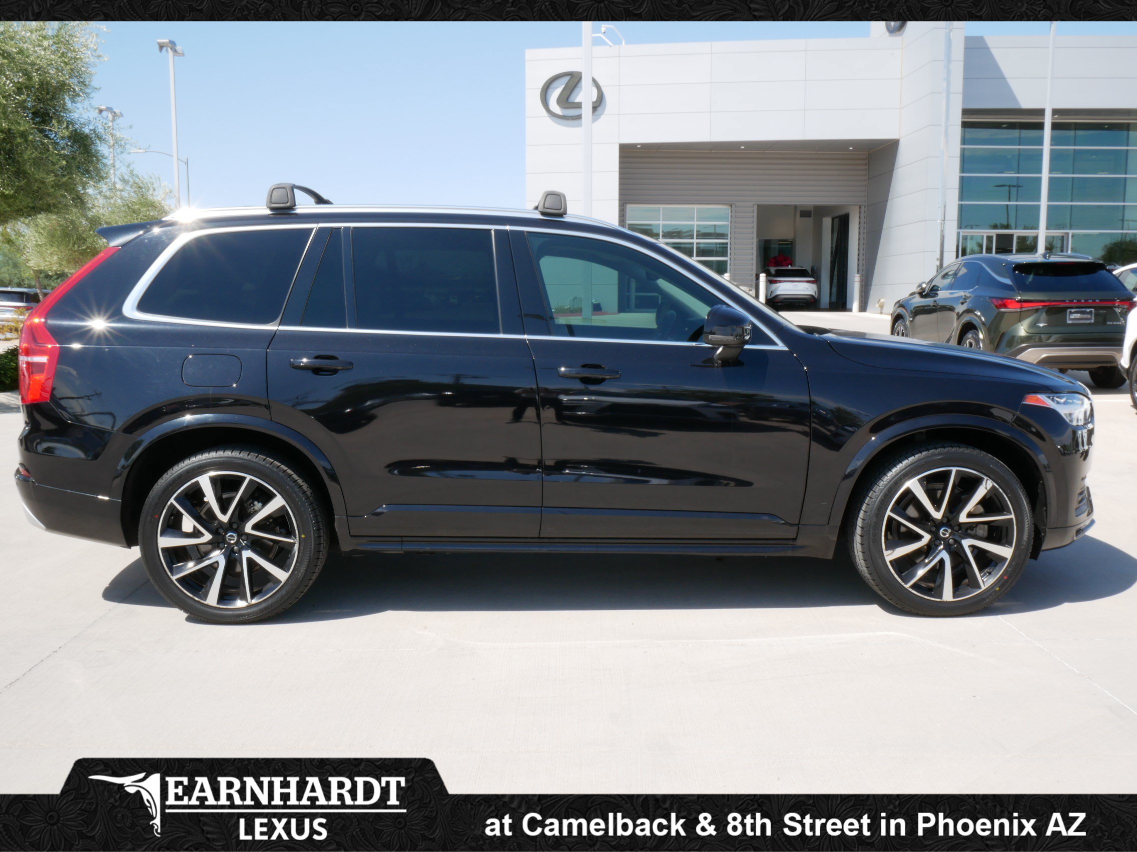 Used 2021 Volvo XC90 T6 Momentum w/ Protection Package Premier AWD/4WD image 11
