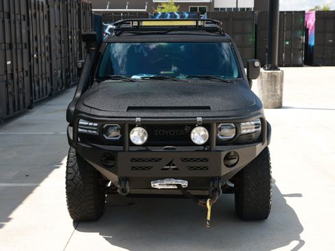 Used 2010 Toyota FJ Cruiser 4WD image 21