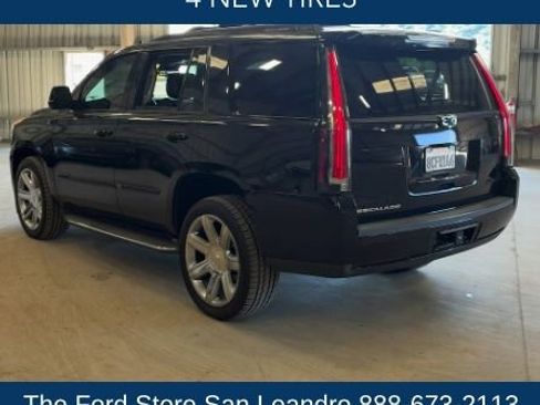 Used 2018 Cadillac Escalade Luxury image 5