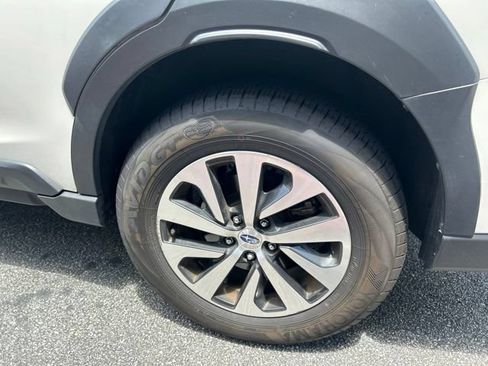 Used 2024 Subaru Outback AWD/4WD image 6