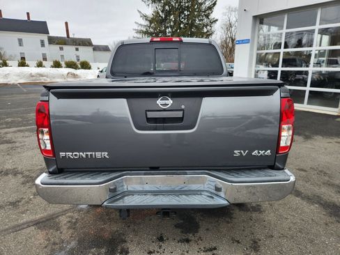 Used 2019 Nissan Frontier SV image 12