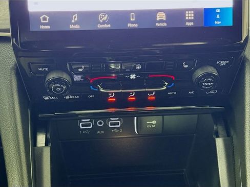 New 2025 Jeep Grand Cherokee Limited image 16