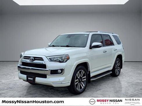 Used 2020 Toyota 4Runner Limited AWD/4WD image 4