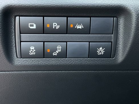 New 2025 Nissan Kicks Play S image 23