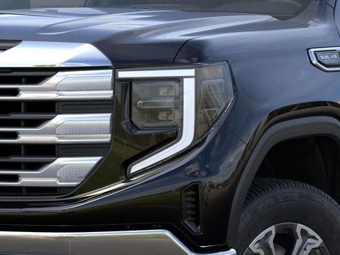 New 2026 GMC Sierra 1500 SLE AWD/4WD image 10