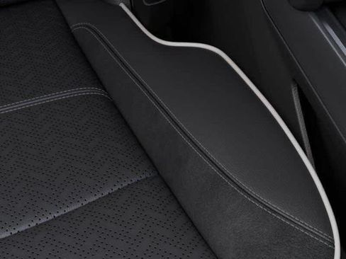 New 2025 RAM 3500 Laramie AWD/4WD image 68
