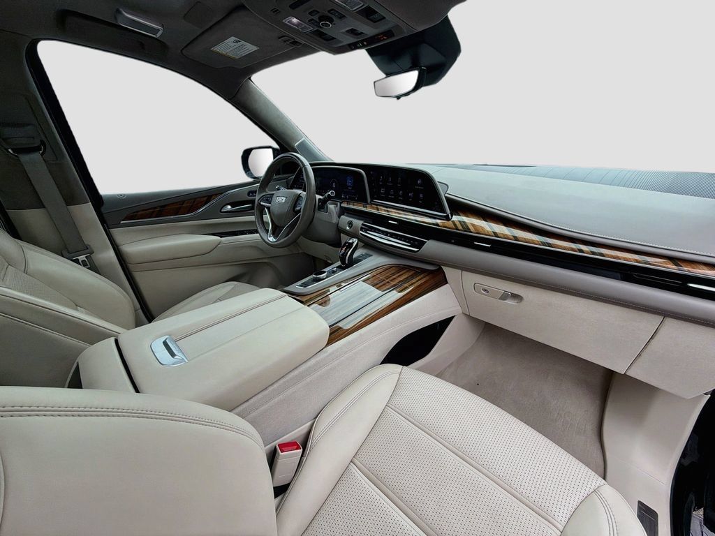 Used 2023 Cadillac Escalade Sport Platinum w/ LPO, ONYX Package AWD/4WD image 36