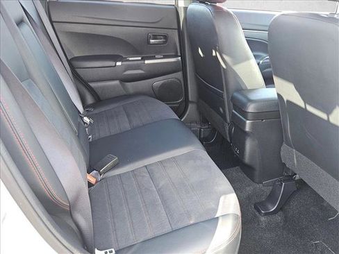 Used 2024 Mitsubishi Outlander Sport S image 18