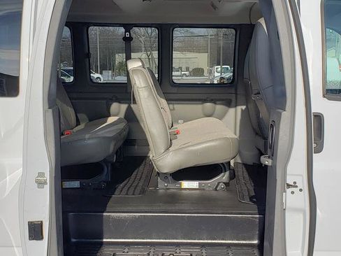 Used 2017 Chevrolet Express 3500 LT w/ LT Preferred Equipment Group image 12