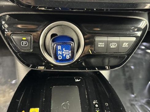 Certified 2020 Toyota Prius Prime Limited image 30