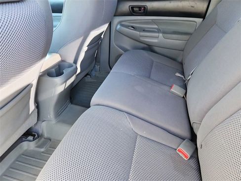 Used 2010 Toyota Tacoma Base 4D Double Cab image 14