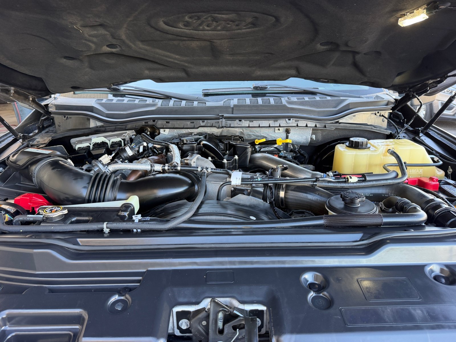 Used 2019 Ford F350 Lariat w/ Lariat Ultimate Package AWD/4WD image 21