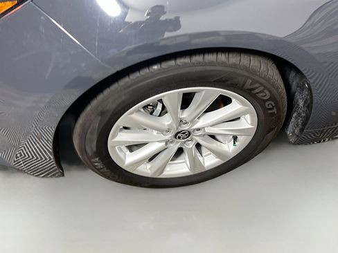 Used 2025 Toyota Corolla LE w/ LE Premium Package image 14