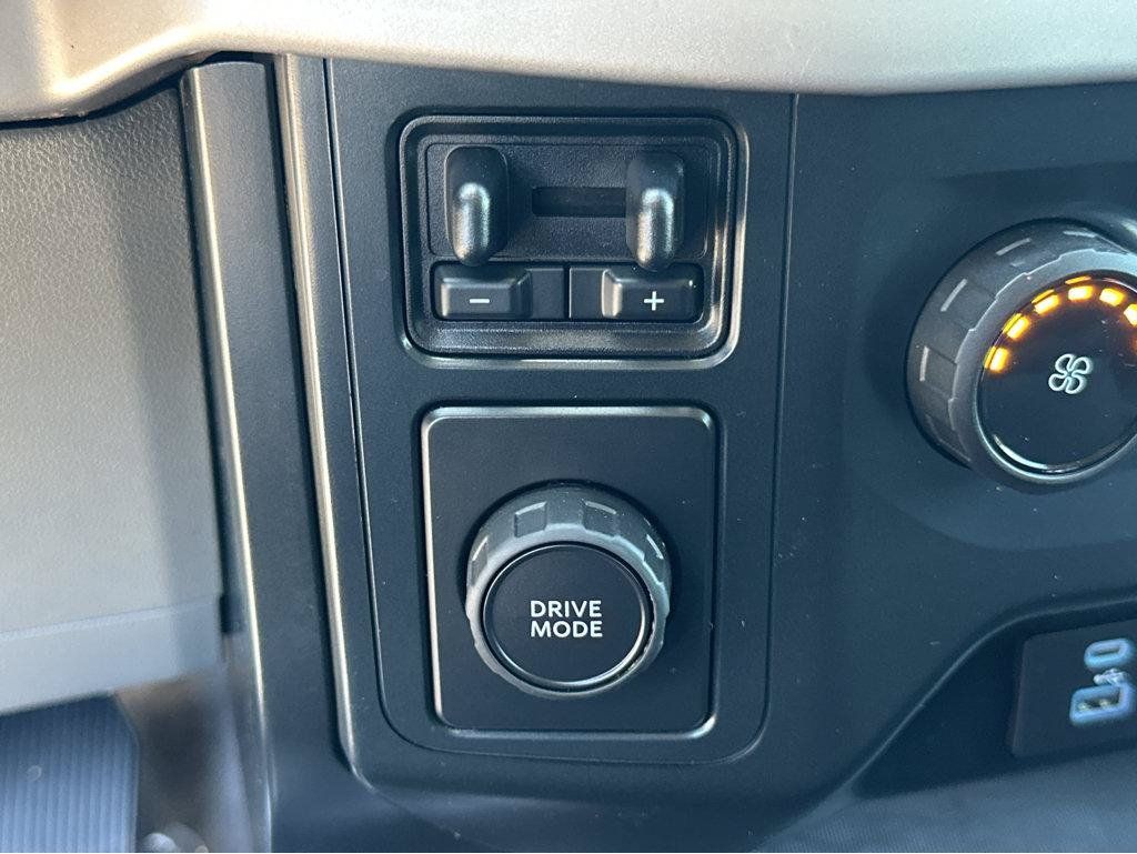 Used 2022 Ford F150 XL w/ Trailer Tow Package RWD image 24