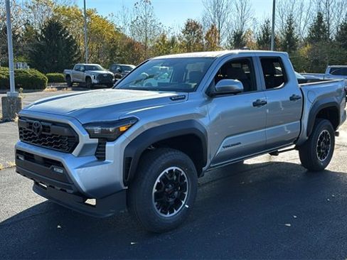 New 2025 Toyota Tacoma TRD Off-Road w/ TRD Off Road Premium Package image 3