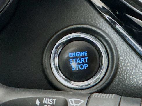 Used 2019 Toyota C-HR XLE FWD image 19