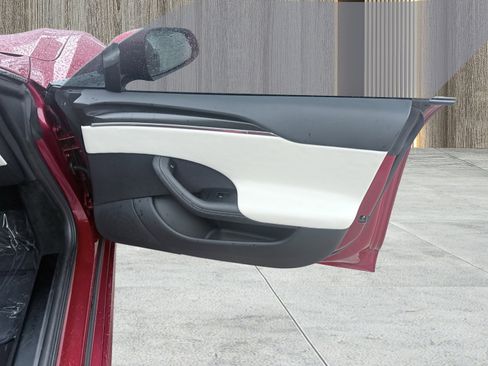 Used 2023 Tesla Model S Plaid image 47
