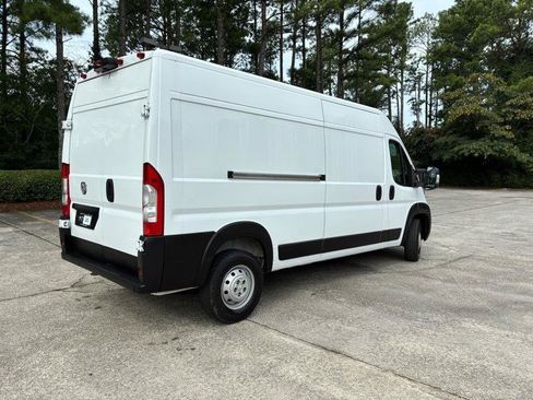 Used 2023 RAM ProMaster 2500 FWD image 4