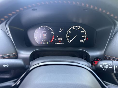 Used 2025 Honda HR-V Sport image 18