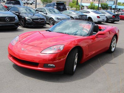 Used 2006 Chevrolet Corvette Convertible w/ Preferred Equipment Group image 5