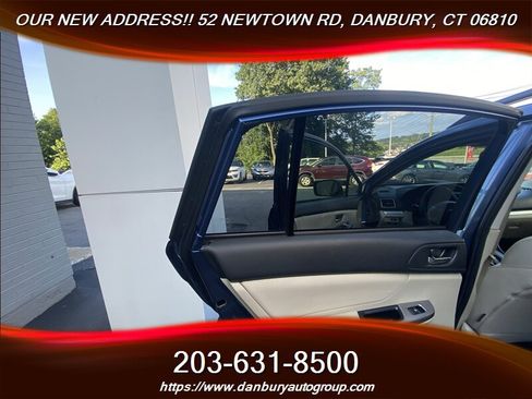 Used 2015 Subaru Crosstrek 2.0i Premium w/ Moonroof Package AWD/4WD image 18