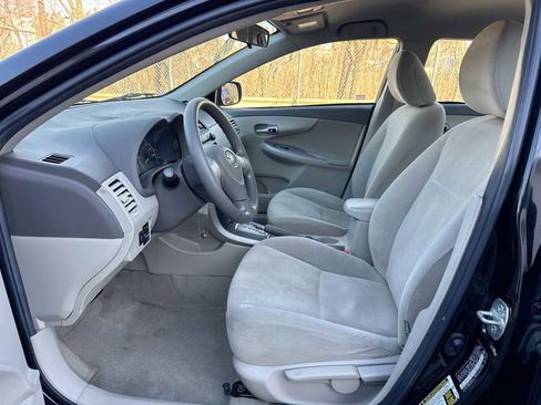 Used 2010 Toyota Corolla LE w/ All Weather Guard Pkg image 11