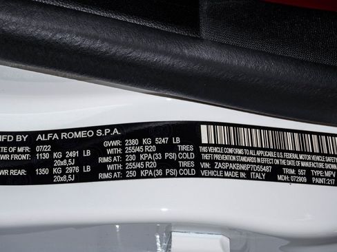 Used 2023 Alfa Romeo Stelvio Veloce image 30