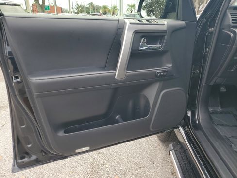 Used 2023 Toyota 4Runner Limited image 18